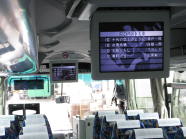 テレビモニター２台搭載